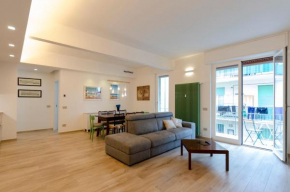 JOIVY Apt for 6, with Terrace near Beach in Sestri Levante Sestri Levante